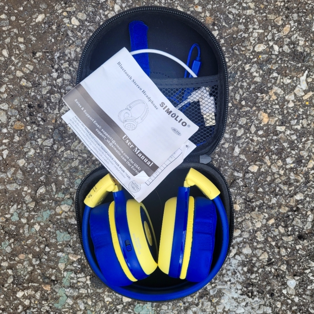 SIMOLIO Wireless Kids Headphones with Volume Isolation